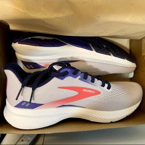 Brooks Launch 8 Women’s Running Shoes in Lavendar/Astral (Grey)/Coral Size 7.5